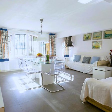 Suitur Beachfront Apartment Roc De Sant Gaieta Roda de Bará 外观 照片