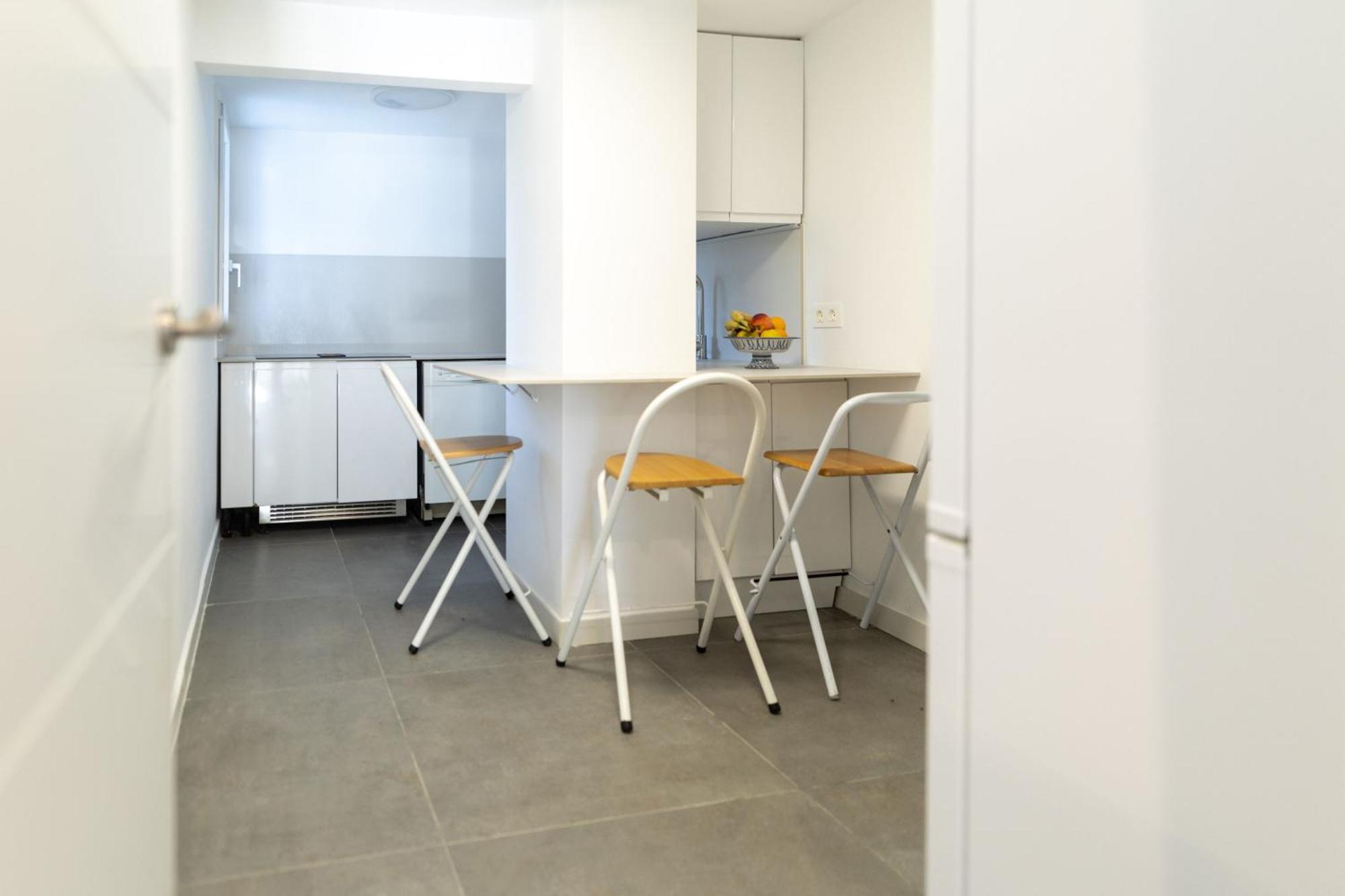 Suitur Beachfront Apartment Roc De Sant Gaieta Roda de Bará 外观 照片