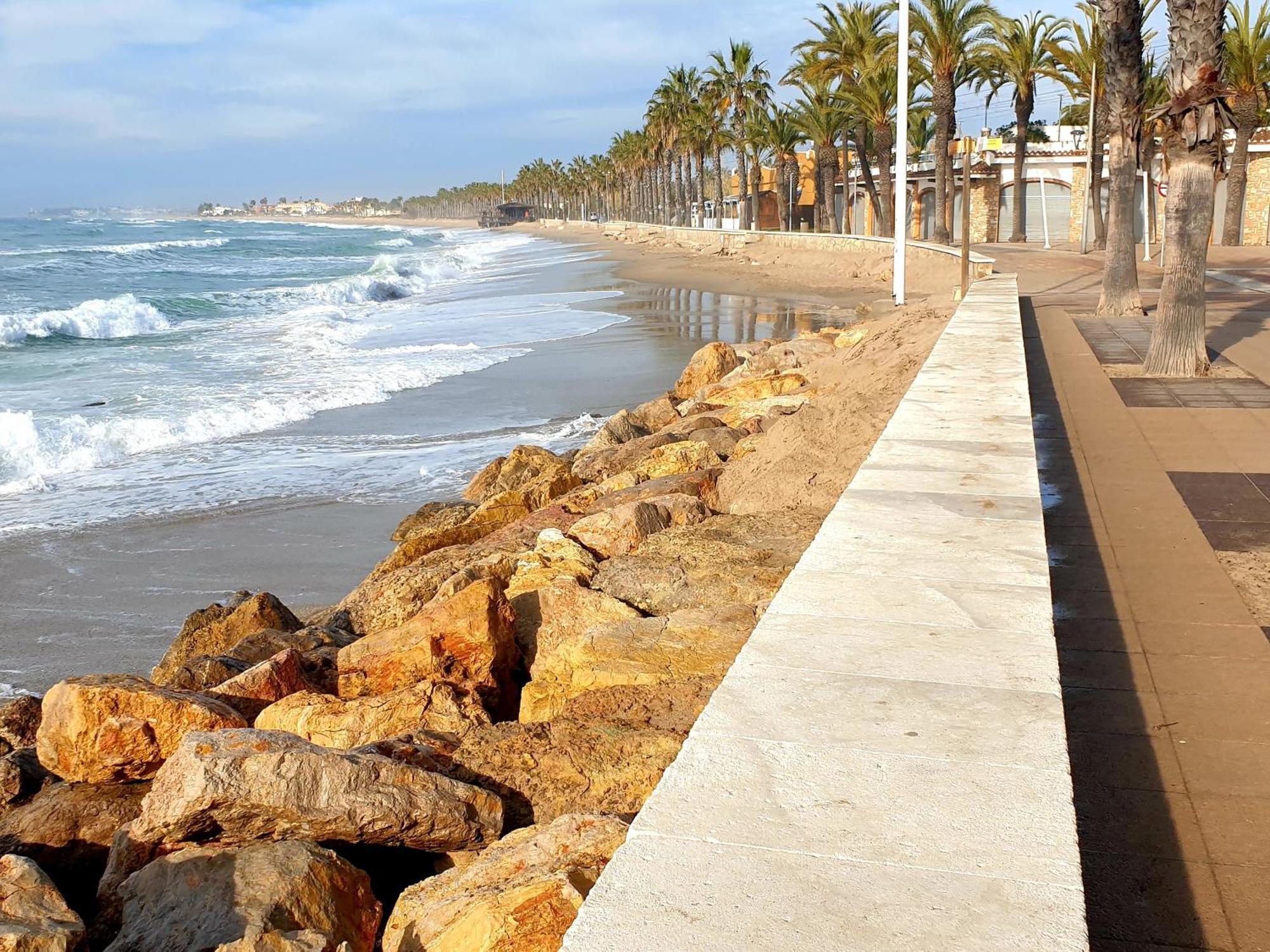 Suitur Beachfront Apartment Roc De Sant Gaieta Roda de Bará 外观 照片